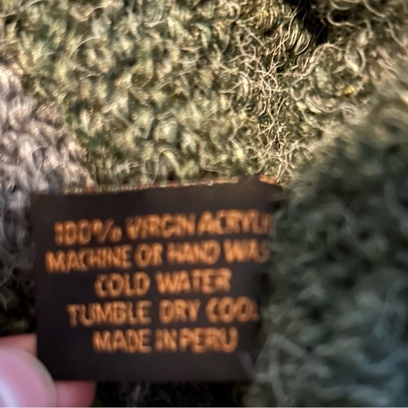 Peruvian Trading Co - NWT oversized slouched gathered beanie. - Picture 2 of 3